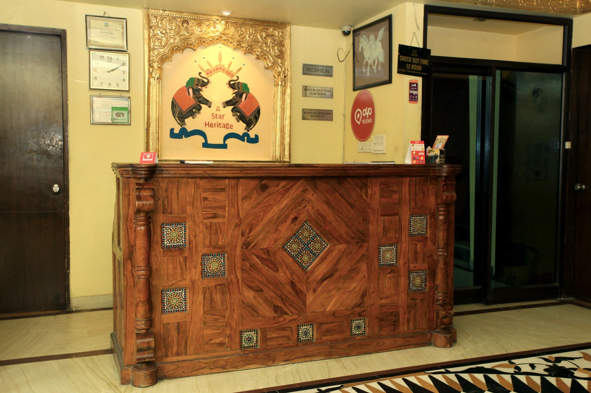 Oyo 2105 Hotel Royal Sheraton Džajpur Exteriér fotografie